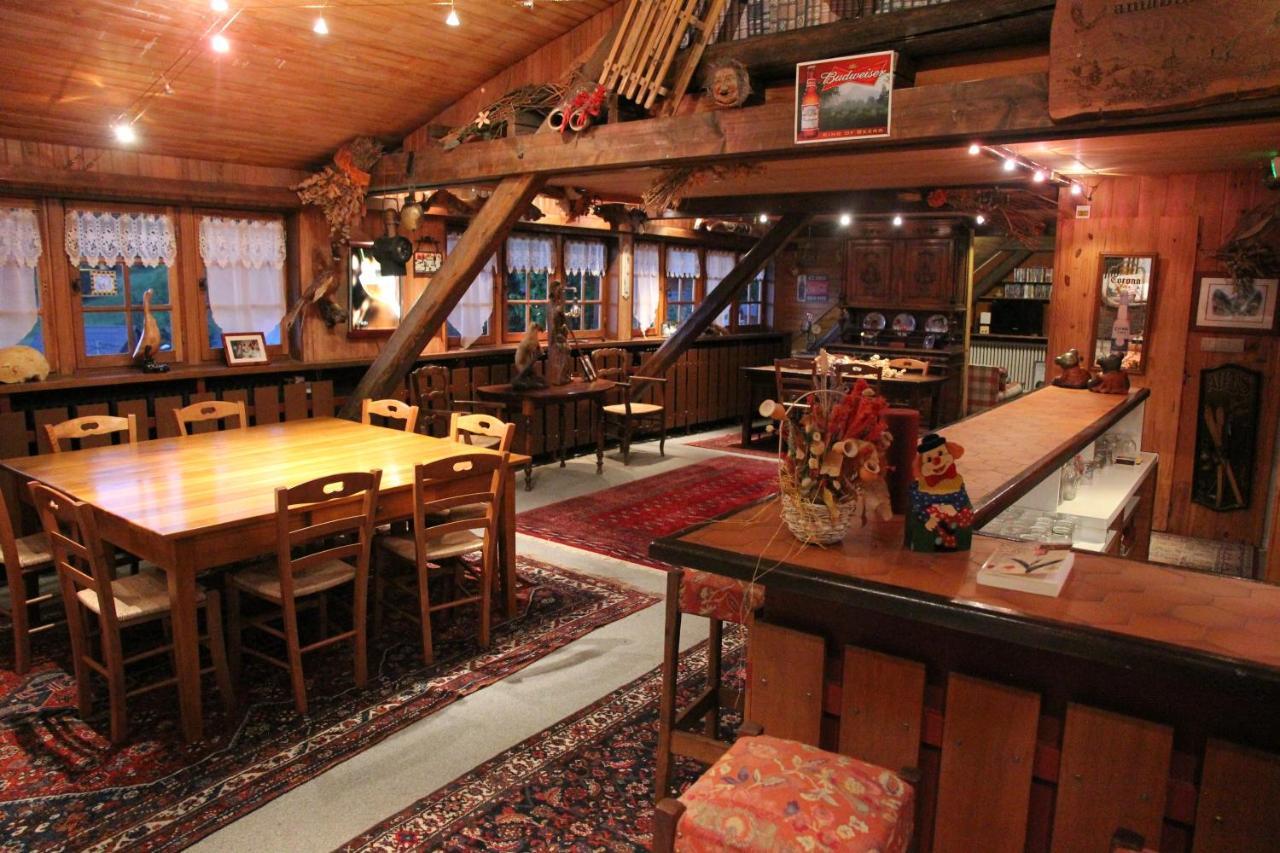 Guest House Chalet Saint Roch Albiez-Montrond Exteriör bild