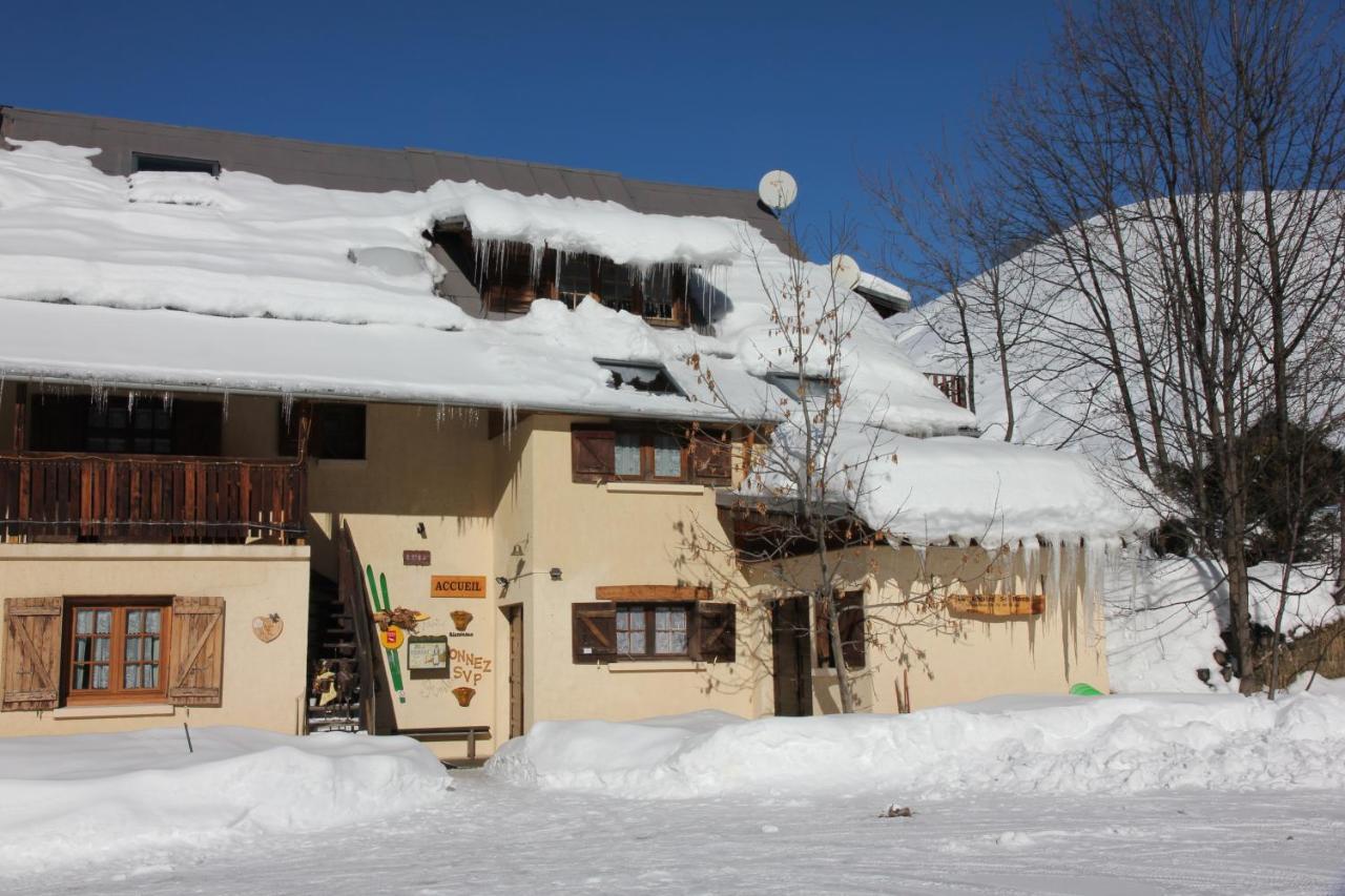Guest House Chalet Saint Roch Albiez-Montrond Exteriör bild
