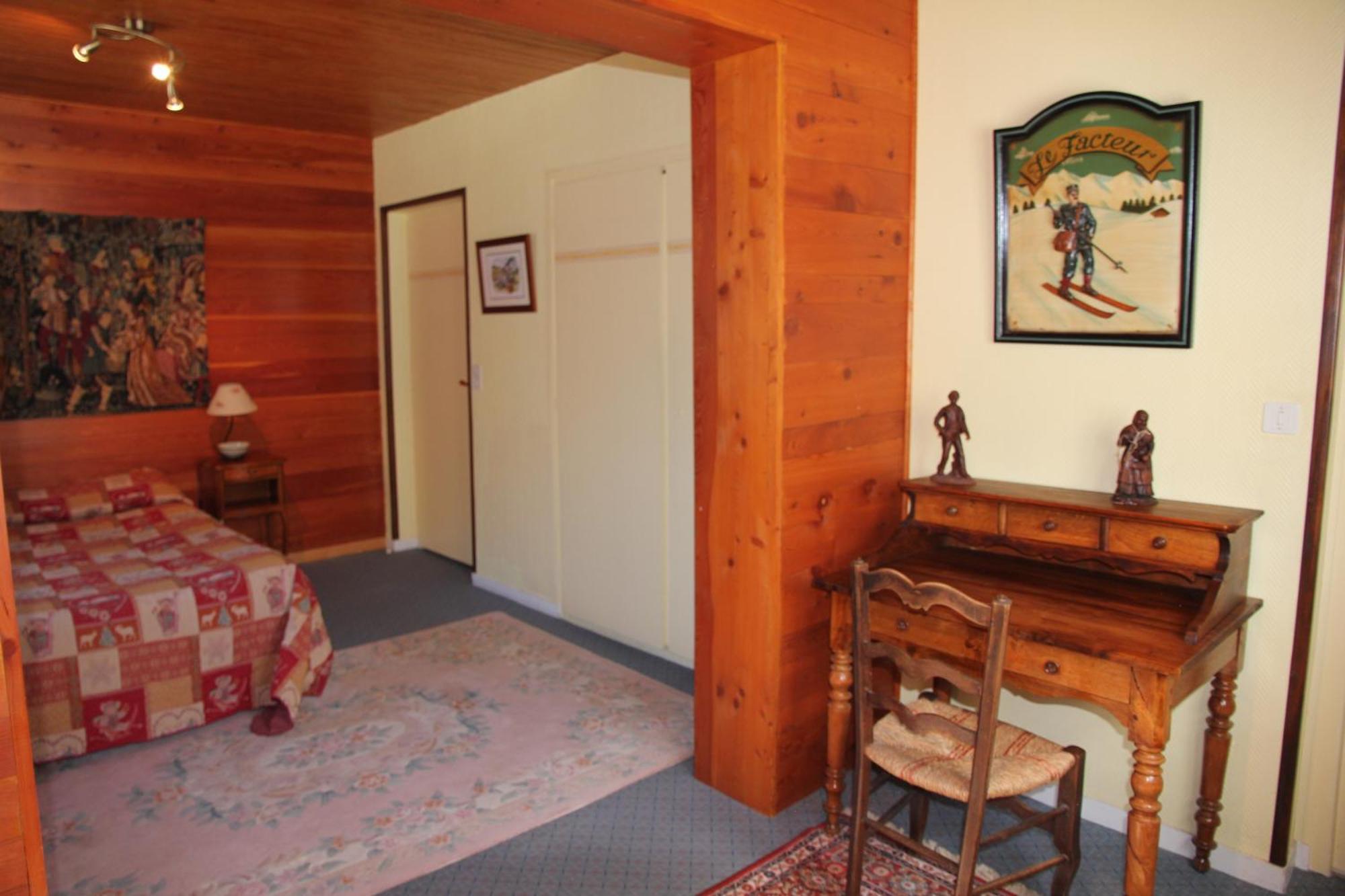 Guest House Chalet Saint Roch Albiez-Montrond Exteriör bild